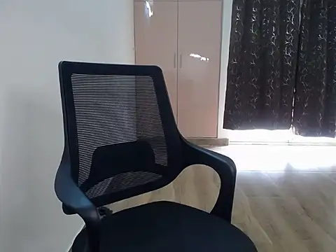 Shy nivi online show from April 2026 06:48:02 AM