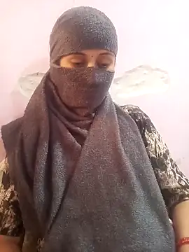 Snapshot of guddi_Jaaneman chatting on December 2025 04:18:02 AM guddi Jaaneman online show from December 2025 04:18:02 AM