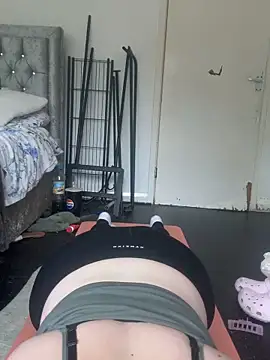 AnnieAinsx online show from May 2026 02:45:01 PM