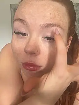 AnnieAinsx online show from April 2026 09:49:02 AM