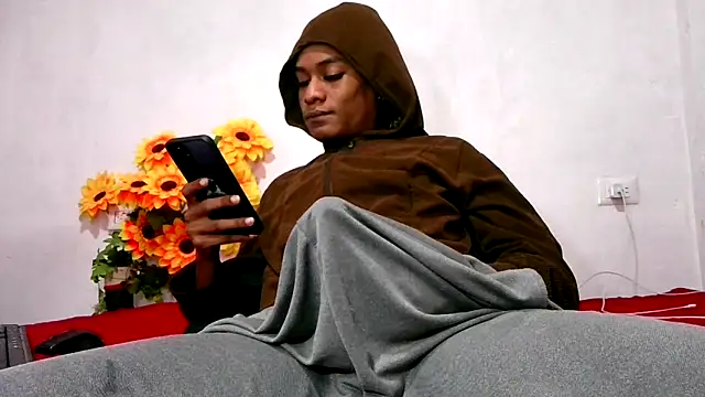 SantiMiller online show from December 2025 07:05:02 PM