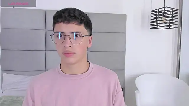 JoshClaarktt online show from March 2026 04:04:02 AM