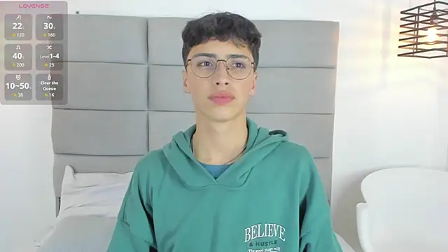 Snapshot of JoshClaarktt chatting on January 2026 03:43:01 AM JoshClaarktt online show from January 2026 03:43:01 AM