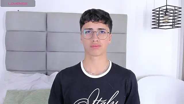 JoshClaarktt online show from March 2026 03:56:04 AM