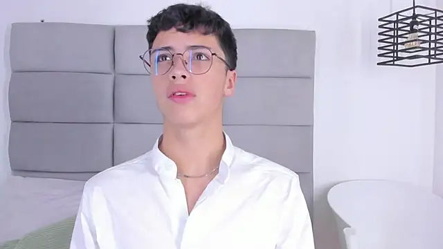 JoshClaarktt online show from March 2026 04:06:02 AM