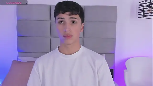 JoshClaarktt online show from March 2026 04:02:02 AM