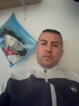 Snapshot of Monitoivan chatting on December 2025 03:06:02 PM Monitoivan online show from December 2025 03:06:02 PM