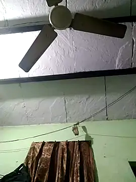 Snapshot of Niteenku chatting on December 2025 06:23:01 PM Niteenku online show from December 2025 06:23:01 PM