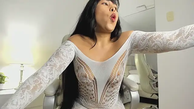 JulietaFerrer  online show from April 2026 11:36:01 AM