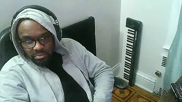 MrUnintentional online show from December 2025 03:00:01 AM