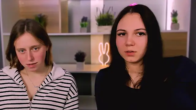 Snapshot of mira_vibe chatting on February 2026 08:09:01 PM mira vibe online show from February 2026 08:09:01 PM