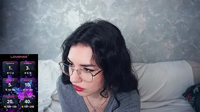 OdetteWitschi online show from January 2026 07:12:02 AM