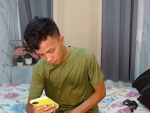 ur twinkKirk6969 online show from April 2026 06:40:02 AM