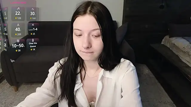 Snapshot of AlicePowells chatting on May 2026 07:10:02 AM AlicePowells online show from May 2026 07:10:02 AM