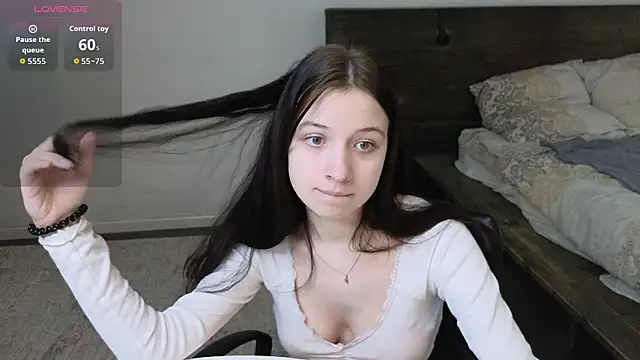 AlicePowells online show from March 2026 11:15:01 AM