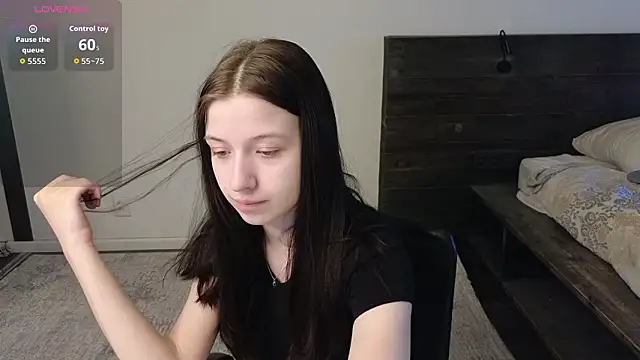 AlicePowells online show from March 2026 11:10:01 AM