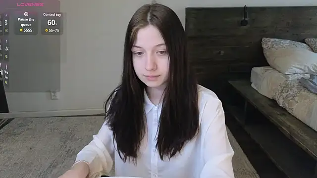 AlicePowells online show from April 2026 11:23:02 AM