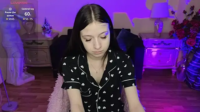 AlicePowells online show from January 2026 04:49:01 AM