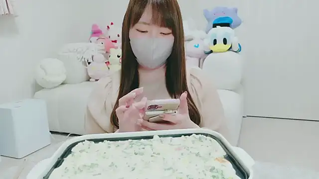 yuyuchan   online show from March 2026 11:15:01 AM