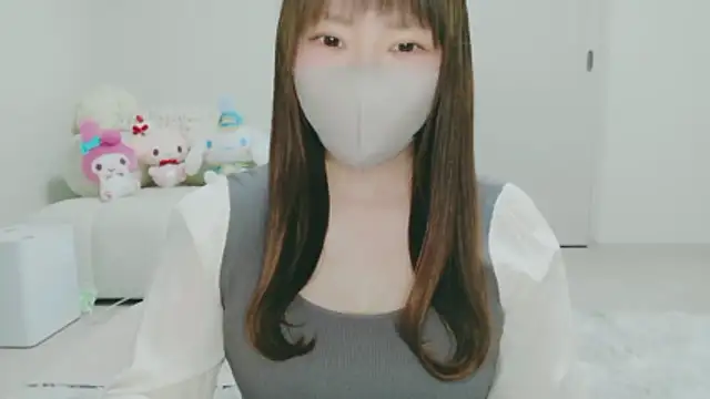 yuyuchan   online show from February 2026 11:32:01 AM