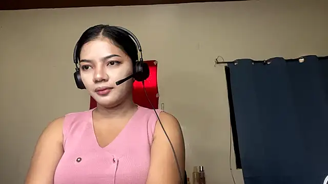 BarrieGawthorp online show from December 2025 05:54:01 AM