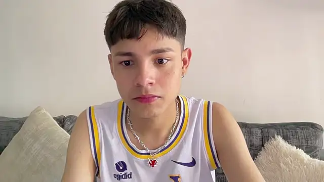 Andy Belier23 online show from April 2026 04:52:01 PM