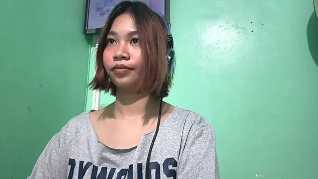 Snapshot of RethaStorto chatting on December 2025 02:10:01 PM RethaStorto online show from December 2025 02:10:01 PM