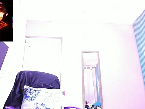 Kittymoretti online show from December 2025 04:56:02 AM