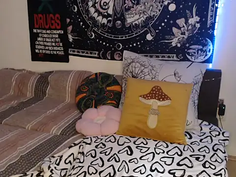 Snapshot of AlienforTwenty chatting on February 2026 08:34:02 AM AlienforTwenty online show from February 2026 08:34:02 AM