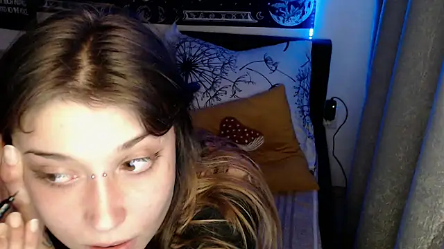 AlienforTwenty online show from June 2026 06:16:02 PM