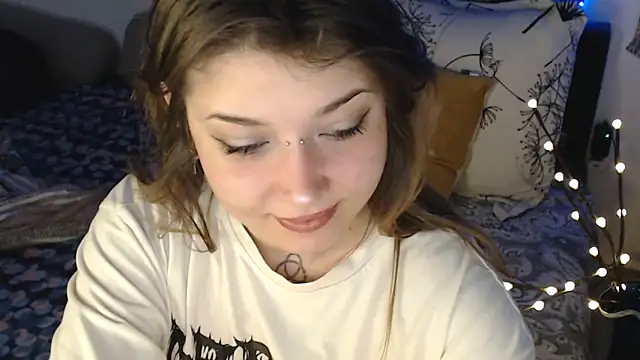 AlienforTwenty online show from March 2026 11:43:02 PM