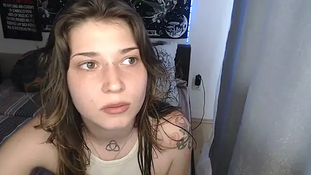 AlienforTwenty online show from April 2026 12:12:02 PM