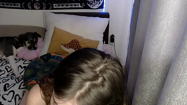 AlienforTwenty online show from April 2026 09:56:02 AM