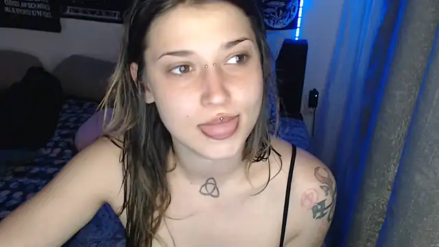 AlienforTwenty online show from April 2026 06:54:01 PM