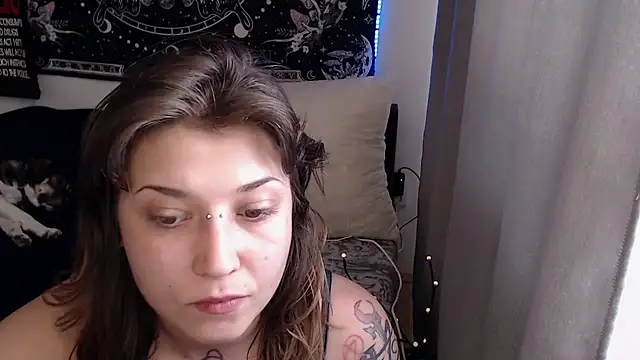 AlienforTwenty online show from June 2026 12:32:02 PM