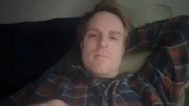 Snapshot of hmmm411 chatting on December 2025 08:26:01 PM hmmm411 online show from December 2025 08:26:01 PM