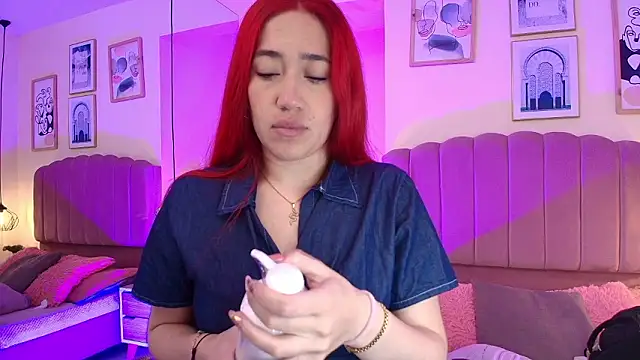 Celestee15  online show from February 2026 11:37:02 AM