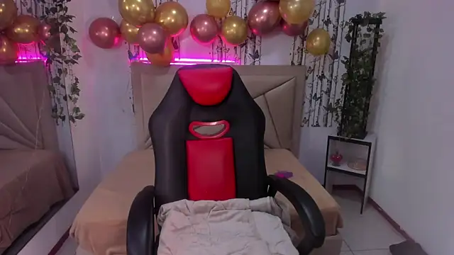 valeria dark  online show from April 2026 08:53:02 PM