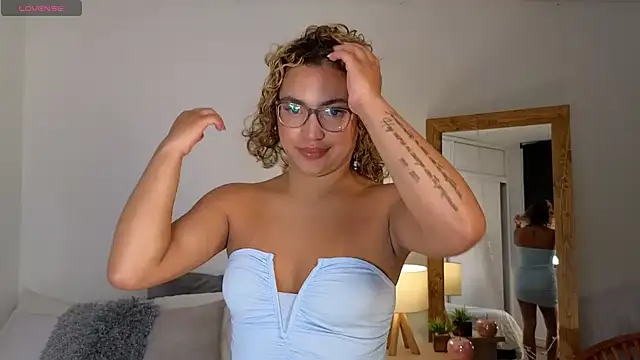 Grecia Miller  online show from March 2026 12:12:01 PM