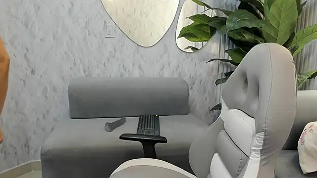 goodgirl22   online show from December 2025 09:39:01 PM