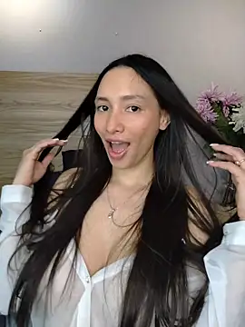 evangelineroos online show from April 2026 02:31:01 PM