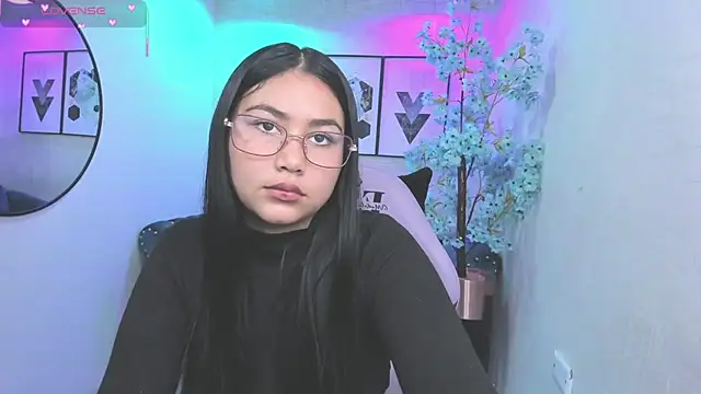 Snapshot of Carolina_cherry chatting on June 2026 01:16:01 PM Carolina cherry online show from June 2026 01:16:01 PM