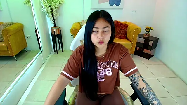 Carolina cherry online show from April 2026 12:42:01 PM