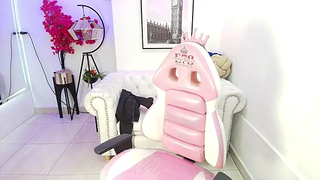 Carolina cherry online show from February 2026 11:12:02 AM