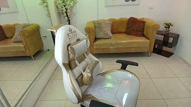 Carolina cherry online show from April 2026 12:45:01 PM