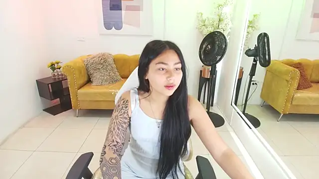 Carolina cherry online show from April 2026 12:45:01 PM