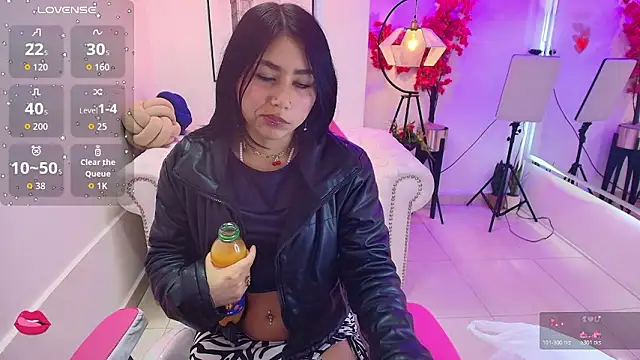 Carolina cherry online show from February 2026 12:11:01 PM