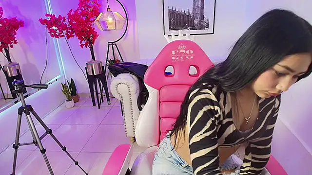 Carolina cherry online show from January 2026 11:50:01 AM