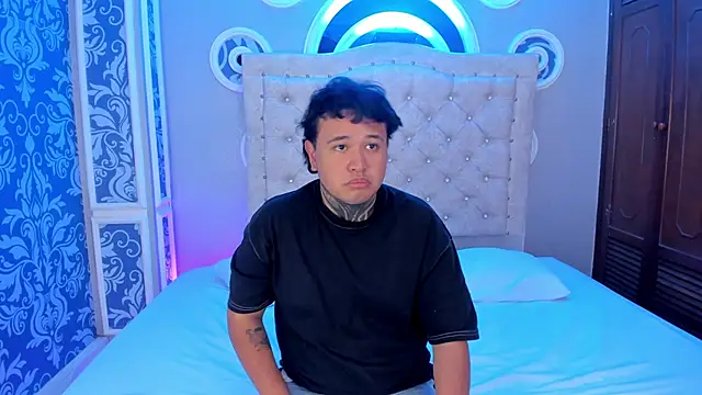 Beele and Evie online show from February 2026 07:57:02 PM