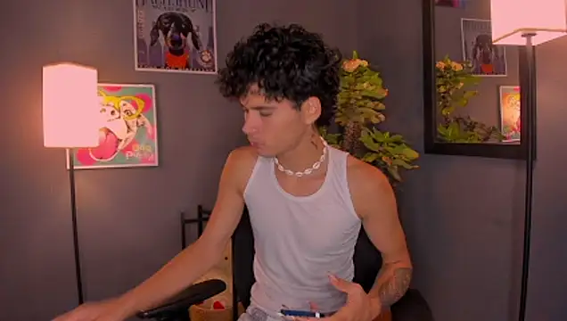 Snapshot of back_thomson chatting on February 2026 02:15:01 PM back thomson online show from February 2026 02:15:01 PM